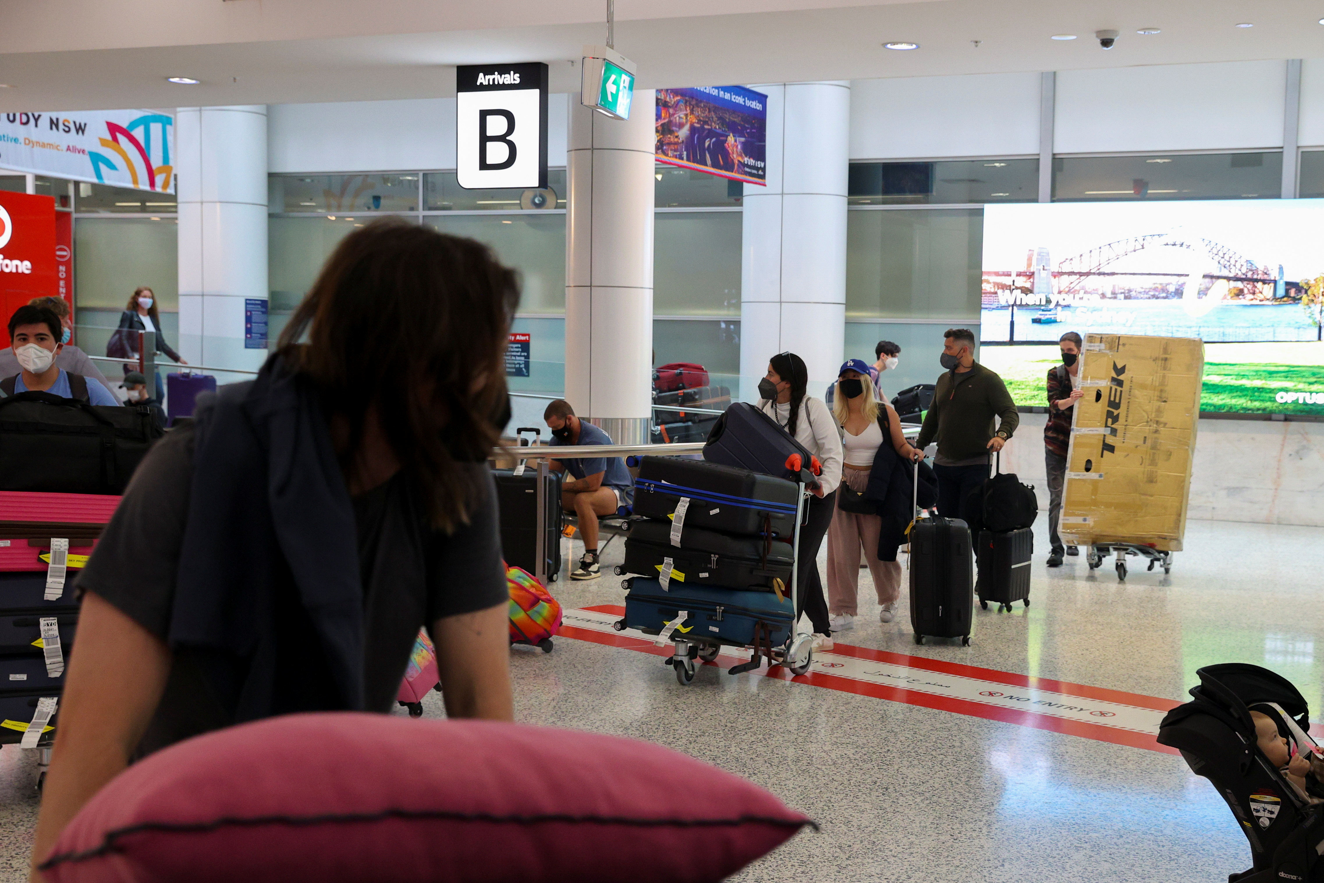 Australia says no change to rules regarding travellers from China