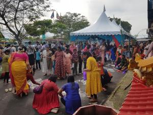இன்று மாலை  பெயருக்கு ஏற்றார் போல் ஒற்றுமைப் பொங்கலை  செந்தோசா தொகுதி   கொண்டாடியது.
