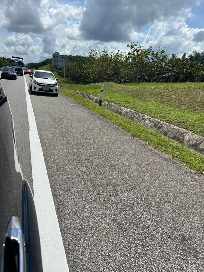 வடக்கு-தெற்கு நெடுஞ்சாலையில் அவசரகாலப் பாதையைப் பயன்படுத்திய ஓட்டுனர்களின் நடவடிக்கை ட்ரோன் மூலம் கண்காணிக்கப்பட்டது