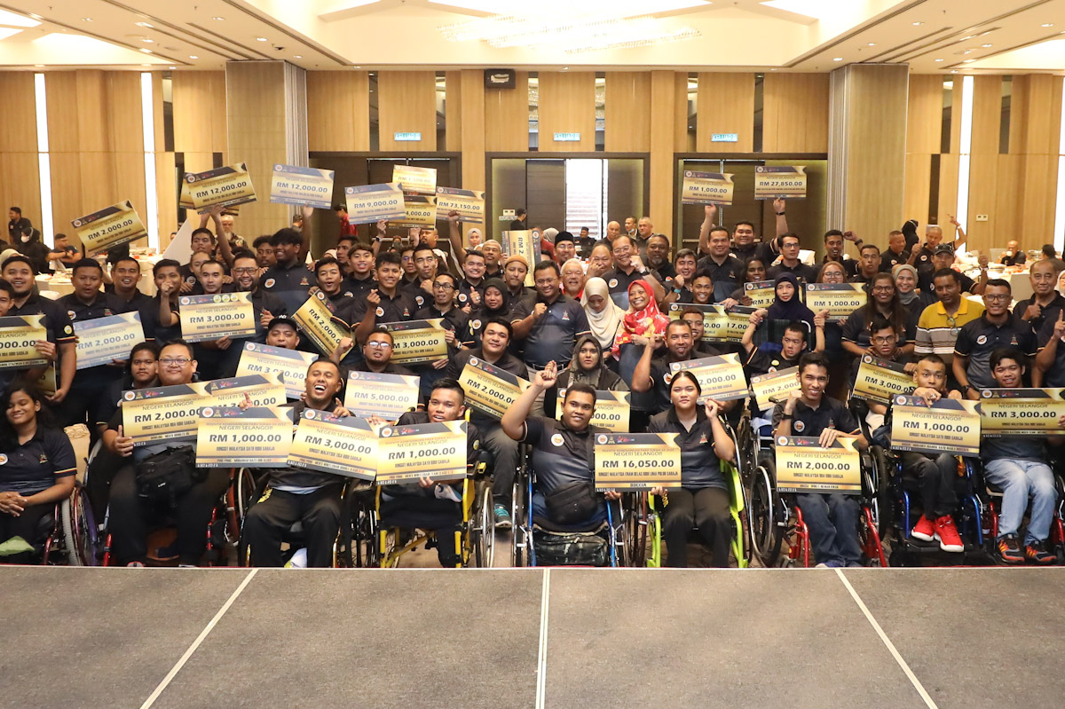 Selangor presents over RM200,000 in rewards to Para Sukma medallists