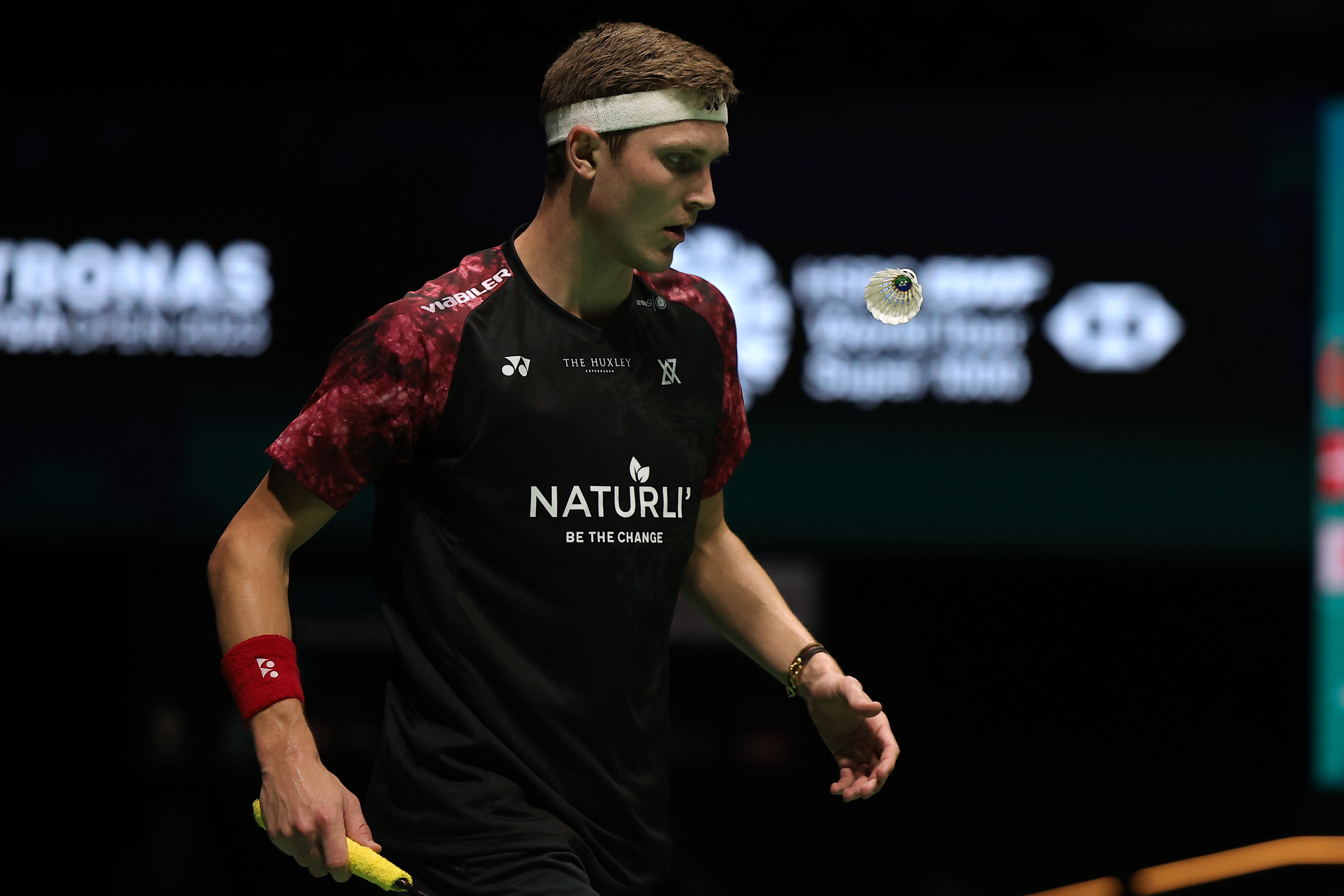 Axelsen tewaskan Naraoka, kekalkan gelaran Terbuka Malaysia