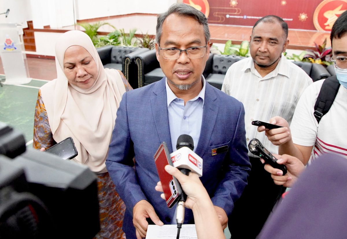 Peniaga, pengendali makanan di PJ patuhi arahan pemakaian pelitup muka