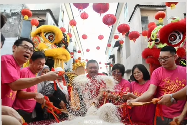 金銮区集百家米.聚百家福 黄思汉率百人散播正能量