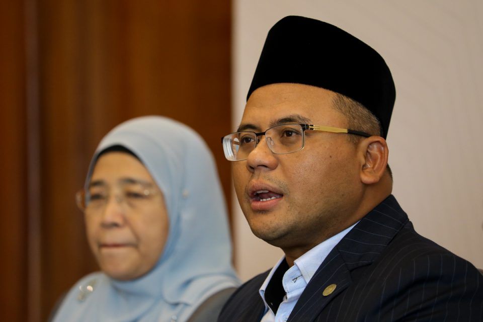 雪大臣：丹绒加弄双溪加影海滩充公行动 旨在保护该区免被破坏