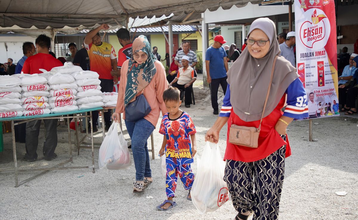 Kuantiti ayam ditambah, lebih ramai dapat manfaat jualan murah