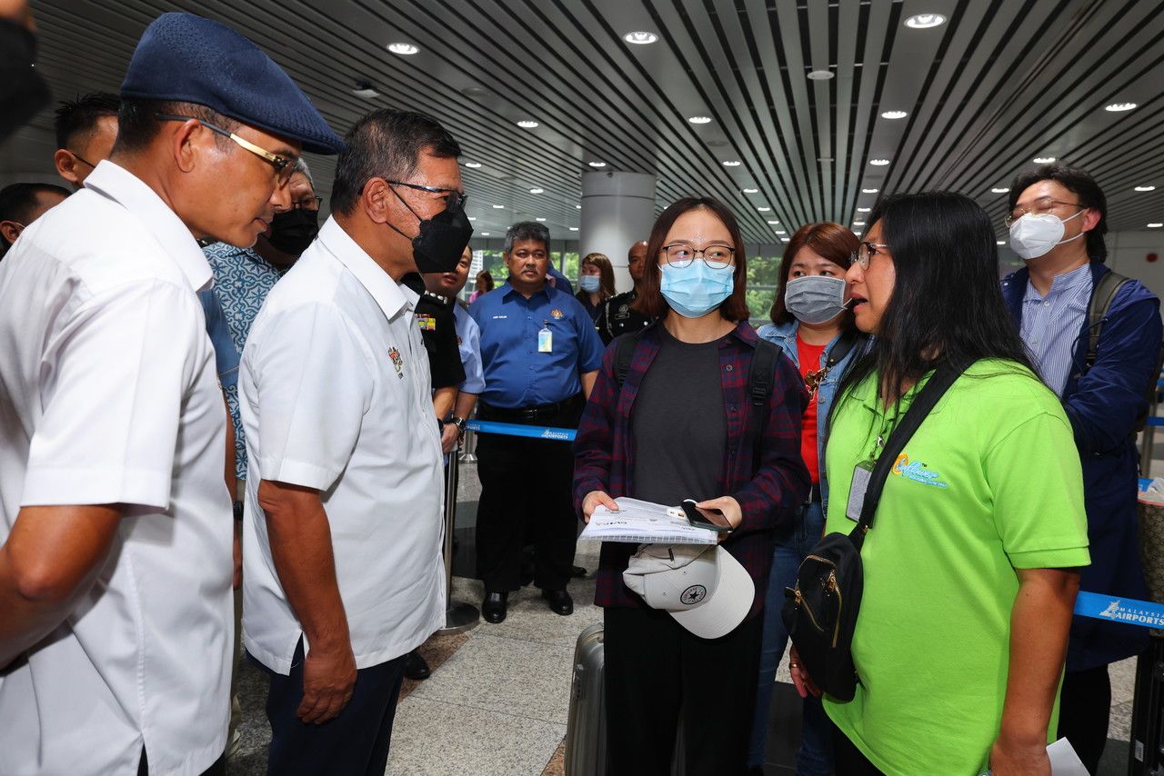 内长：外国游客入境SOP维持不变