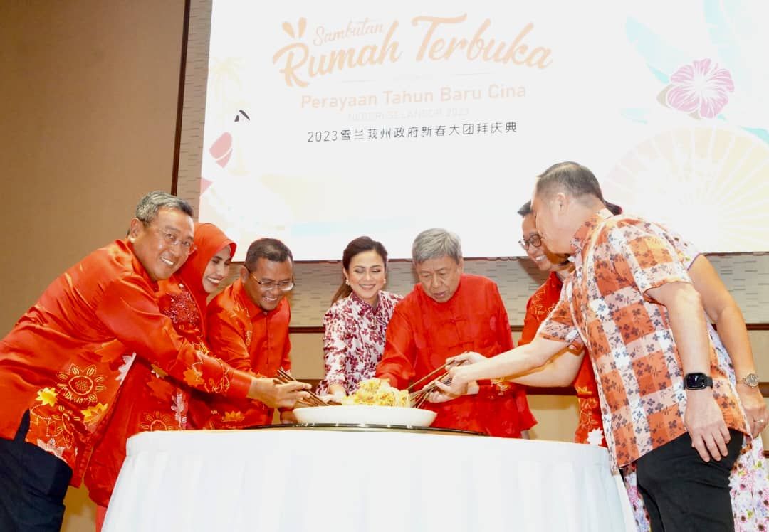 Sultan, Tengku Permaisuri berkenan meriahkan rumah terbuka Tahun Baharu Cina