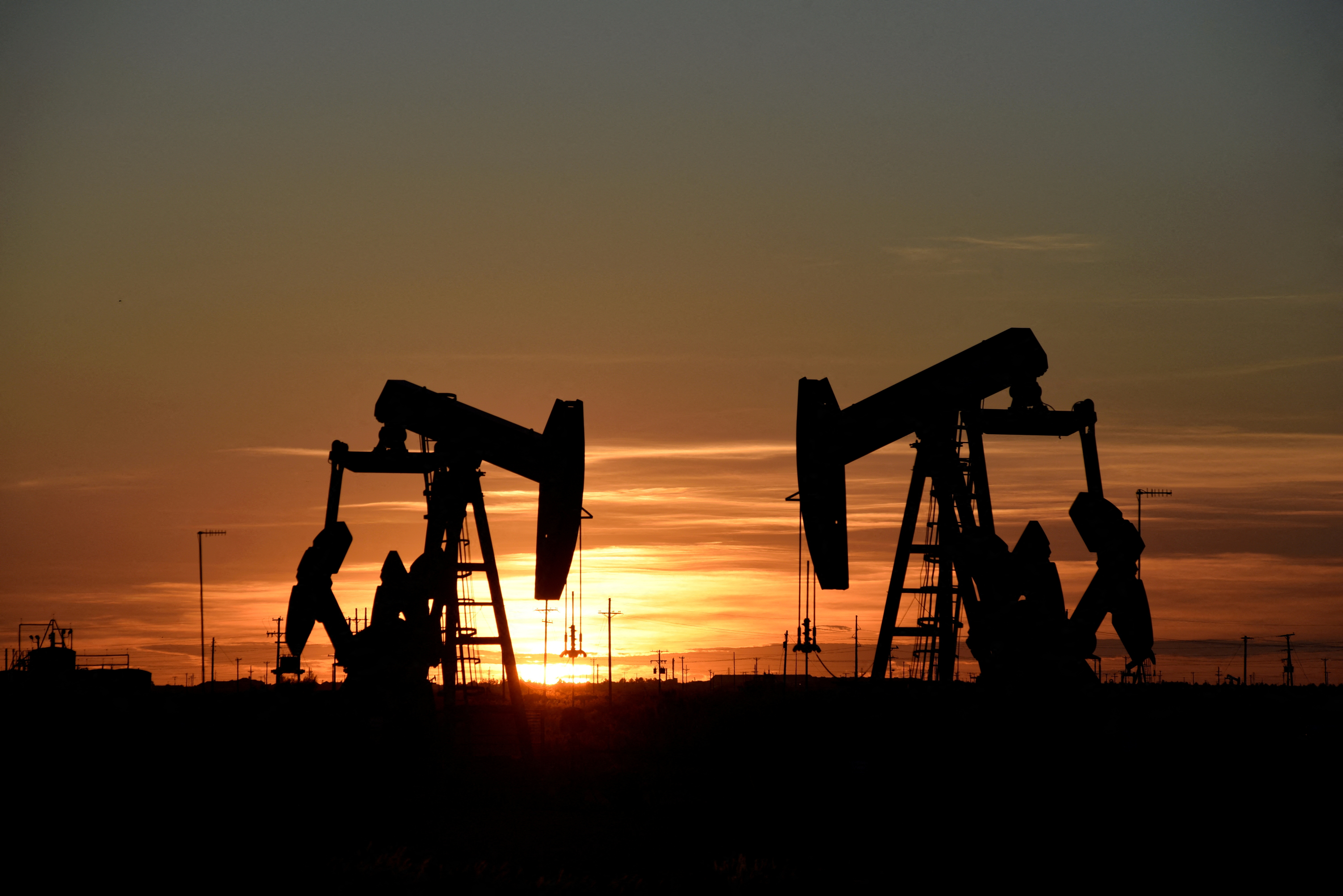 Oil prices rise amid strong demand, uncertainty over US Fed interest rate cut