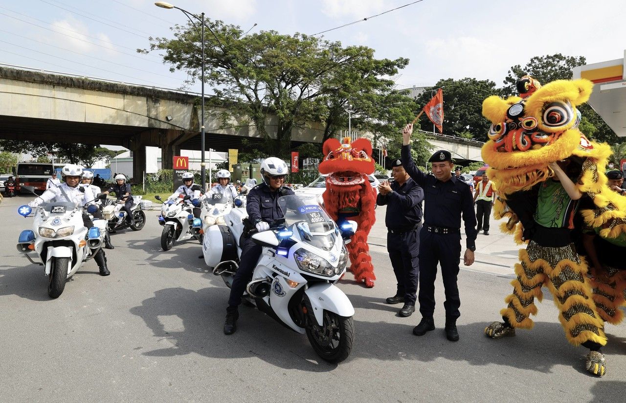 巴生南警区关注四大车祸黑区 新春动员80%警力维安