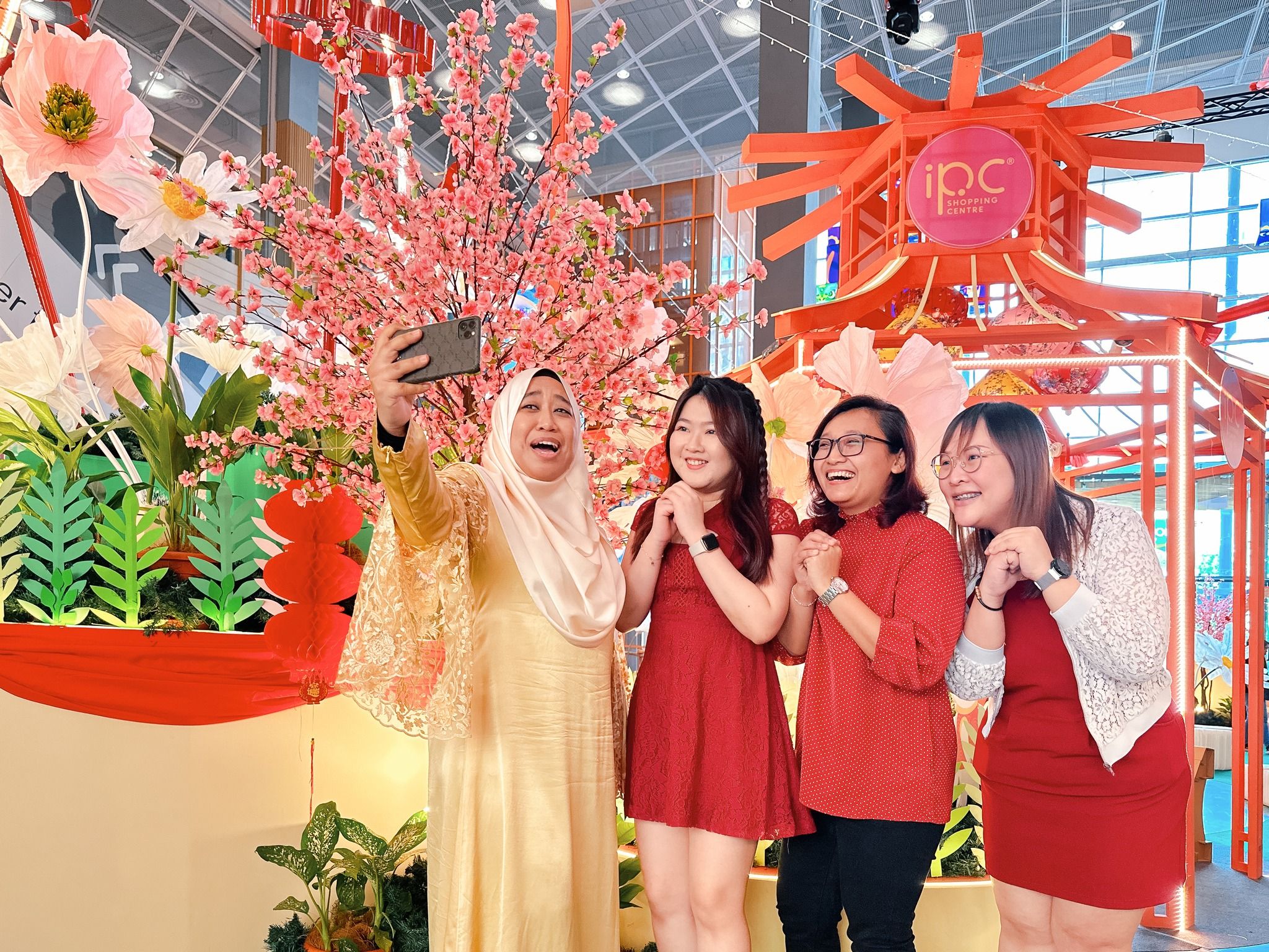 IPC购物中心换上环保春装 鼓励民众为地球尽力