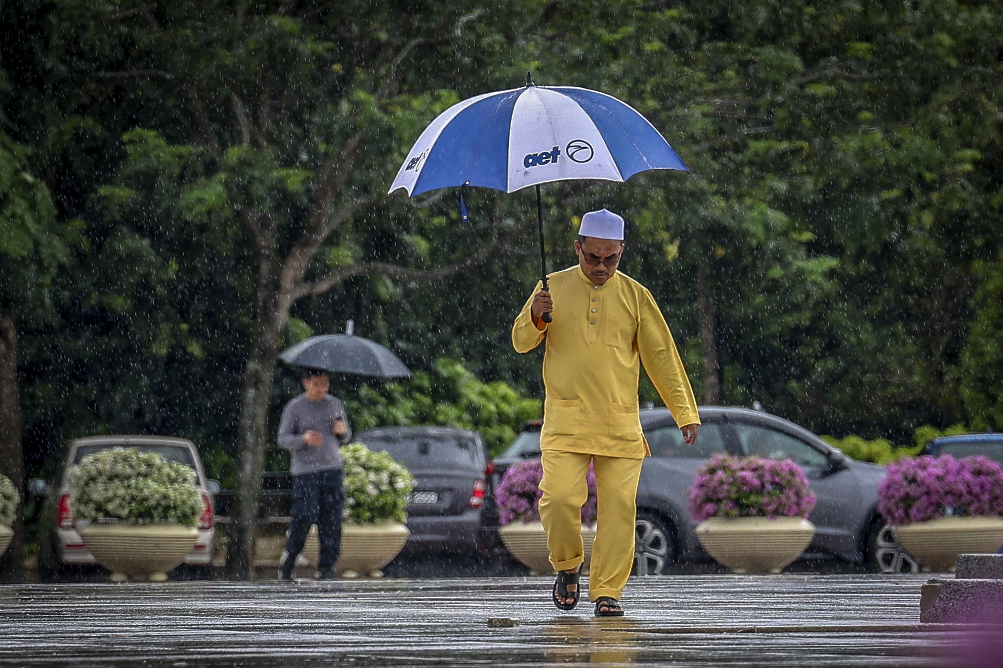 雷雨持续下！ 雪隆区及多州料雷雨至4pm