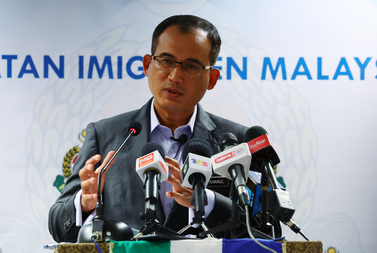Foreign embassies not authorised to issue temporary visit pass for citizens to remain in Malaysia