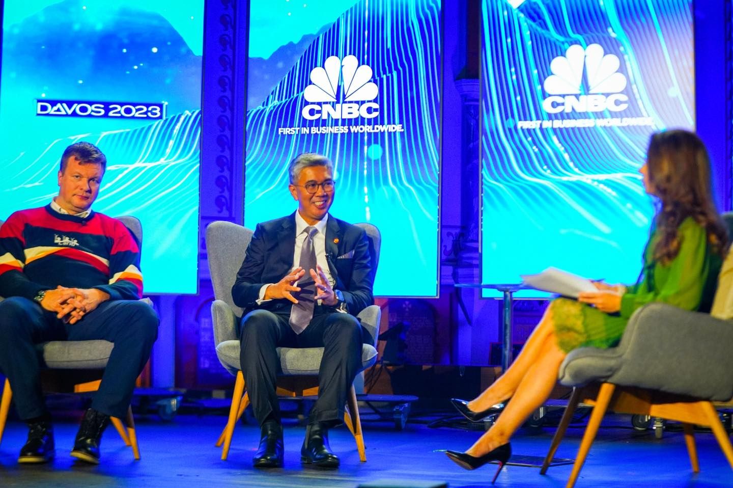 贸工部：全球充满挑战 谨慎看待今年贸易增长