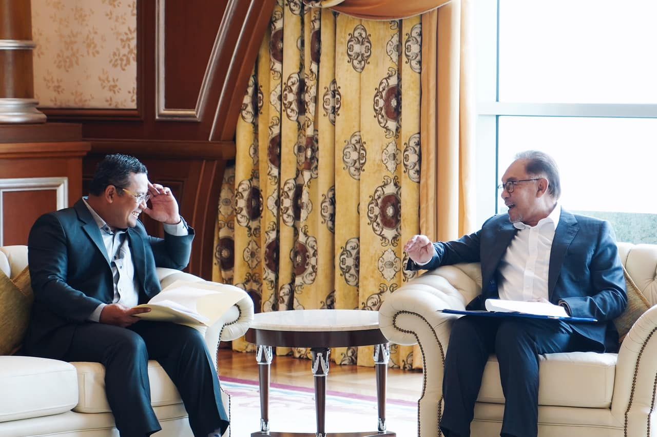 MB meets PM Anwar, unveils state revenue at RM2.53 mln end-2022