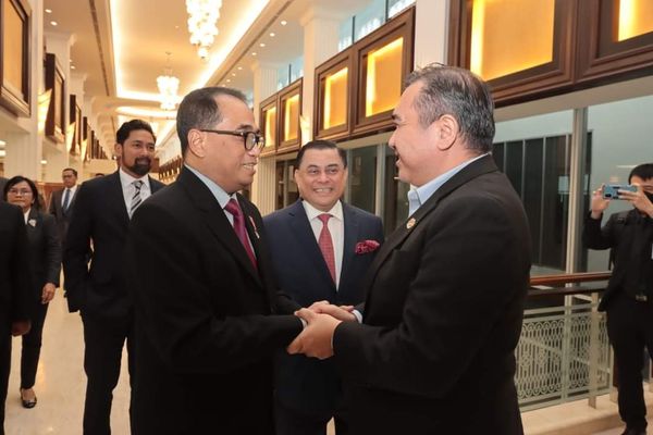 陆兆福:应印尼要求 亚航将重开亚齐航线