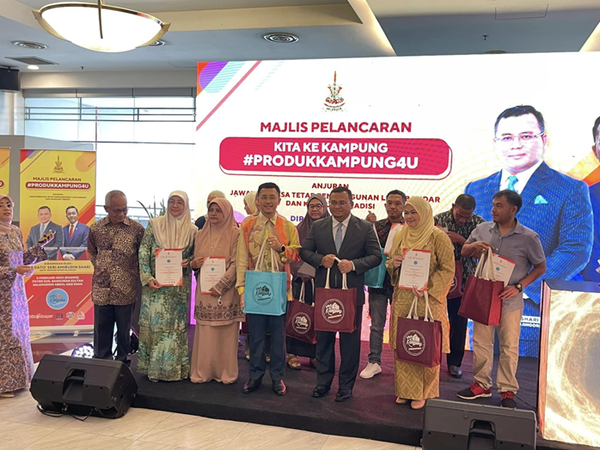 雪政府认购“我们去甘榜”产品 派发B40收入群体推广产品