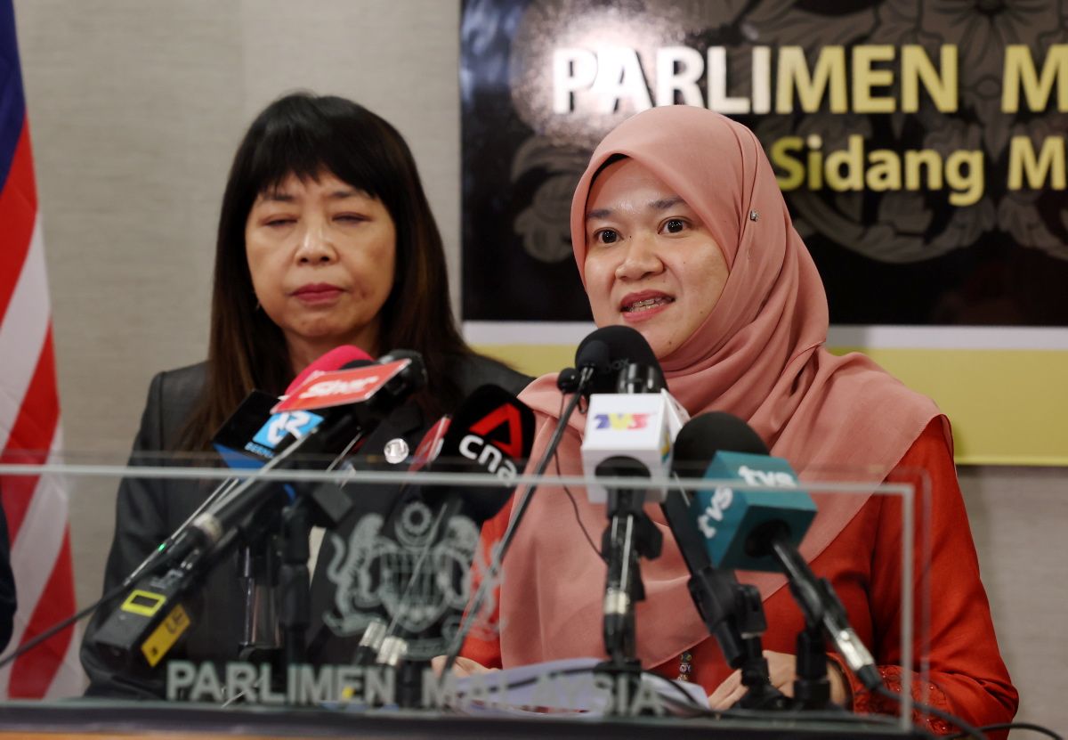 பள்ளிகளுக்கு 50,000 மடிக்கணினிகள் வழங்கப்படும்