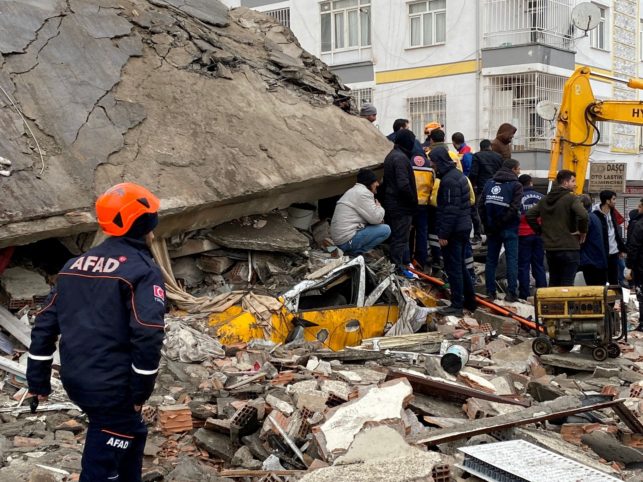 Türkiye declares state emergency for quake-affected provinces