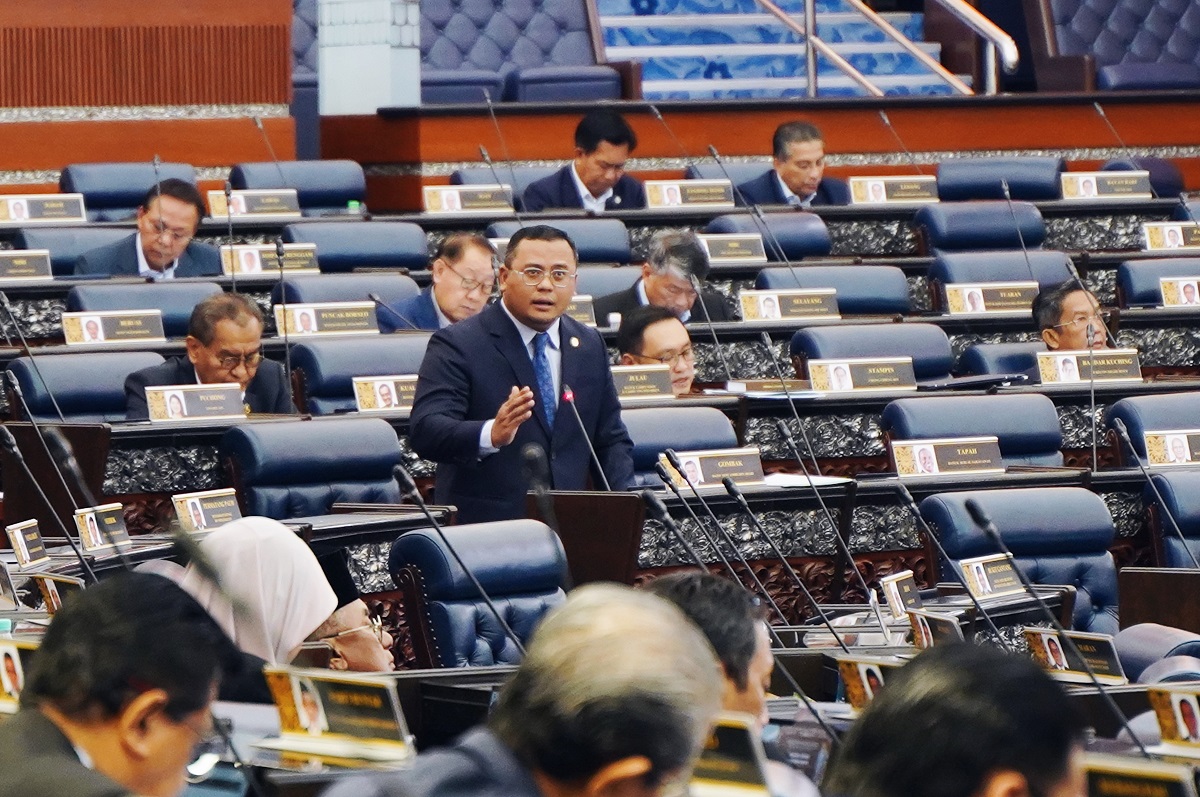 Bring back Parliamentary Services Act, avoid institution becoming place for political polemics