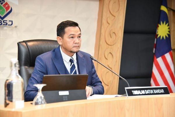 梳邦市厅开1045罚单 商家被罚逾62万