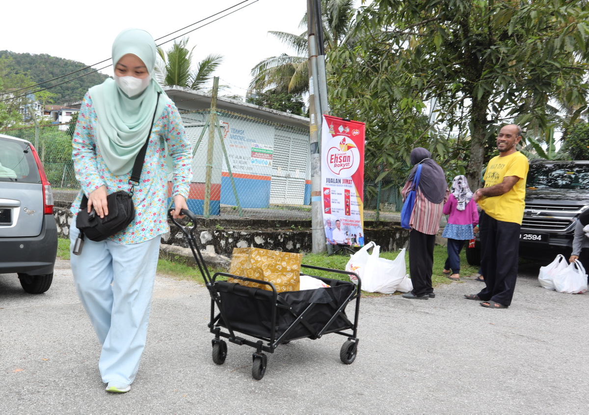 Sokong kempen bebas plastik, pengunjung jualan murah disaran bawa beg sendiri