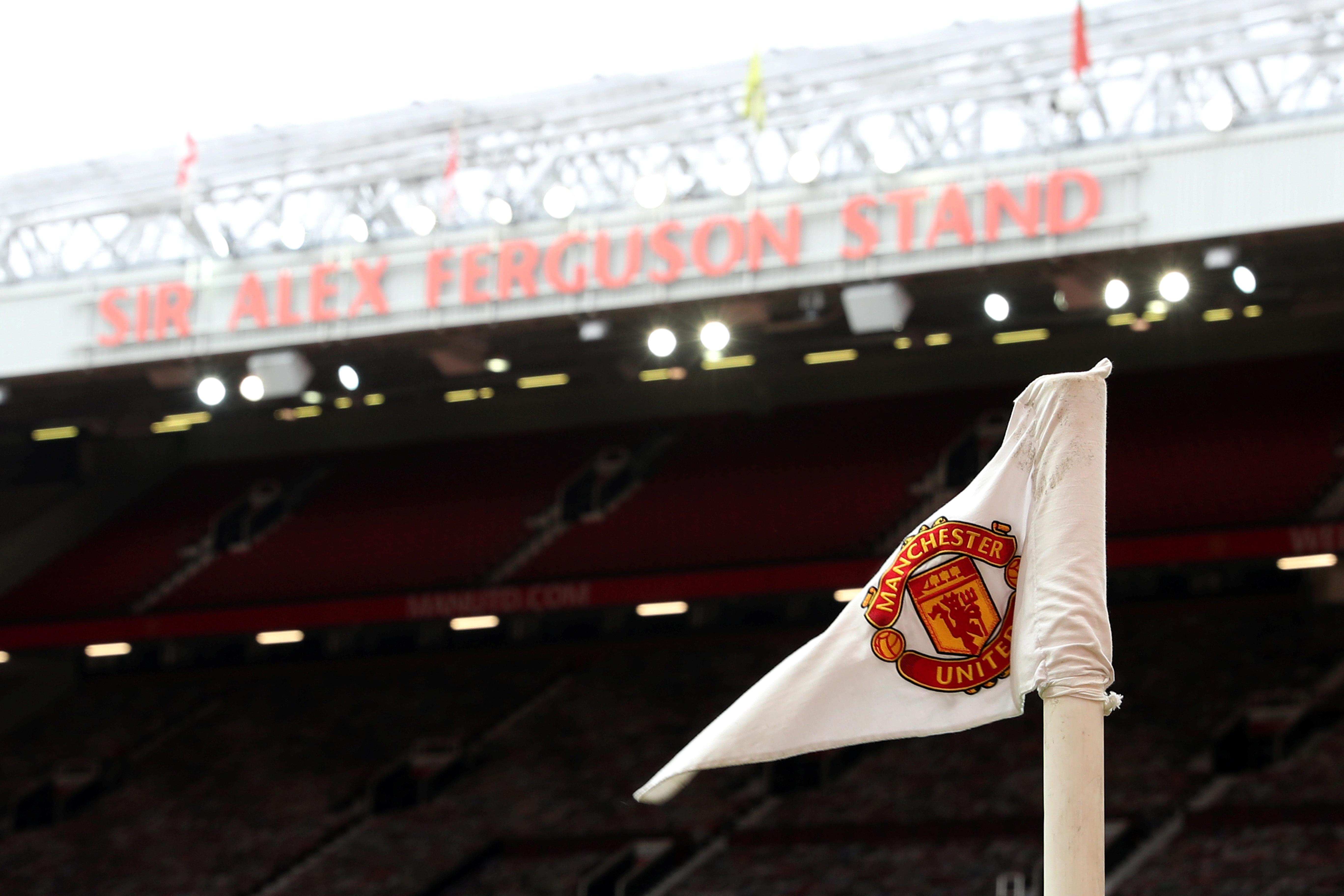 Son of former Qatari PM bids for Manchester United