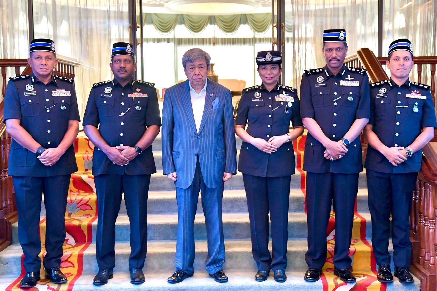 Sultan of Selangor meets with new Selangor police chief