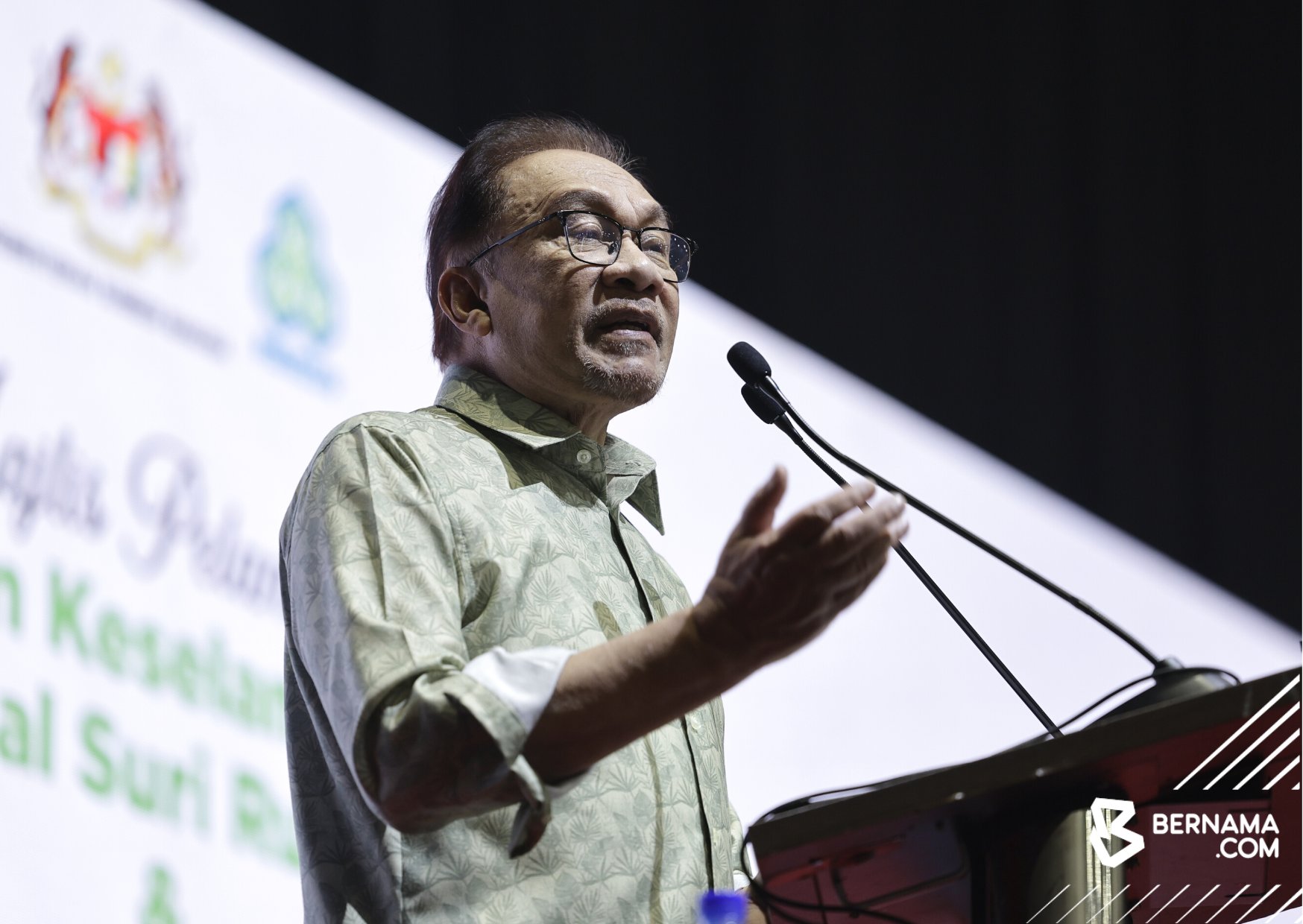 PM Anwar warns GLCs not to betray Bumiputeras' trust