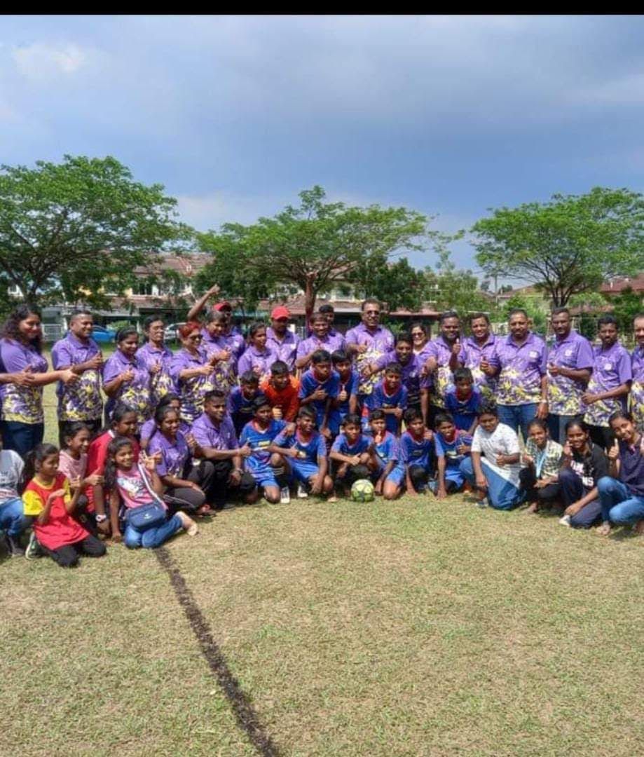 12 வயதுக்கும் கீழ்ப்பட்ட மாணவர்களுக்கான கால்பந்துப் போட்டி- ஹைலண்ட்ஸ் தமிழ்ப்பள்ளி வெற்றி