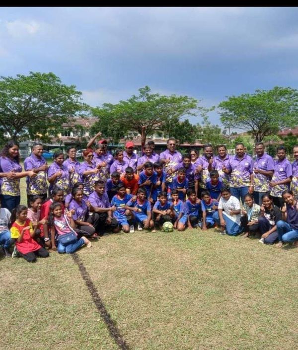 12 வயதுக்கும் கீழ்ப்பட்ட மாணவர்களுக்கான கால்பந்துப் போட்டி- ஹைலண்ட்ஸ் தமிழ்ப்பள்ளி வெற்றி