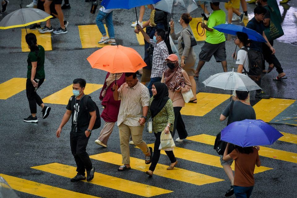 放工记得带伞！  全马各州料雷雨至6pm