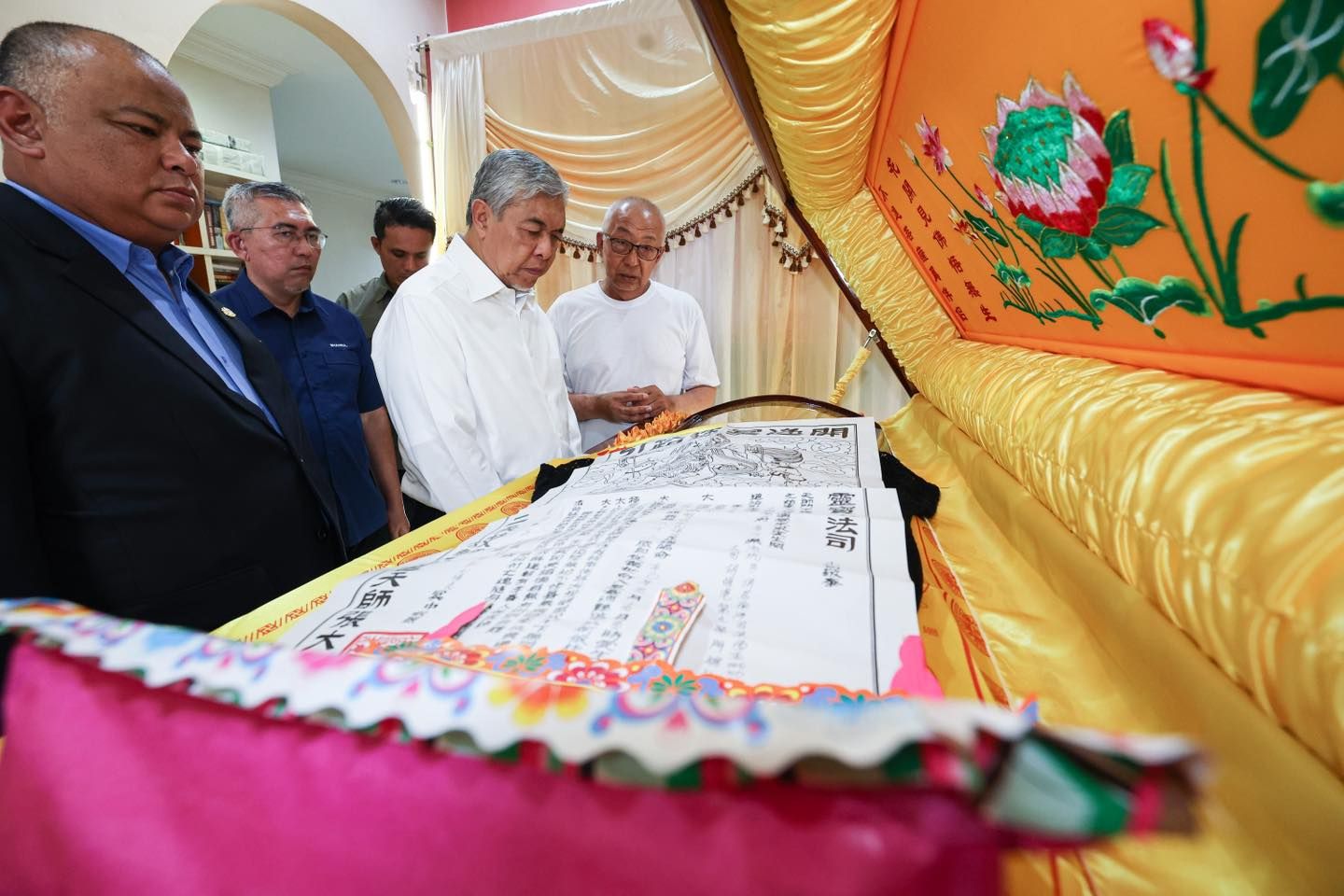 华裔谊母逝世赶往吊唁 扎希珍惜往日密切关系