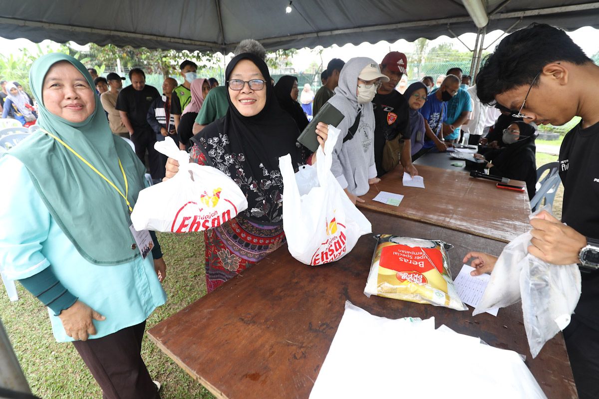 Pesara sanggup pandu jauh ke program jualan murah, akui barangan berkualiti lagi berbaloi