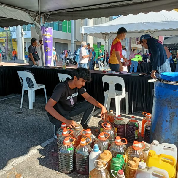 ஒரு டன்னுக்கும் அதிகமான பயன்படுத்தப்பட்ட சமையல் எண்ணெய் சேகரிக்கப்பட்டது – டீம் சிலாங்கூர்
