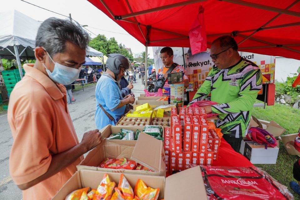 雪农企协会参与人民市集 以1至5元低价售出各种产品