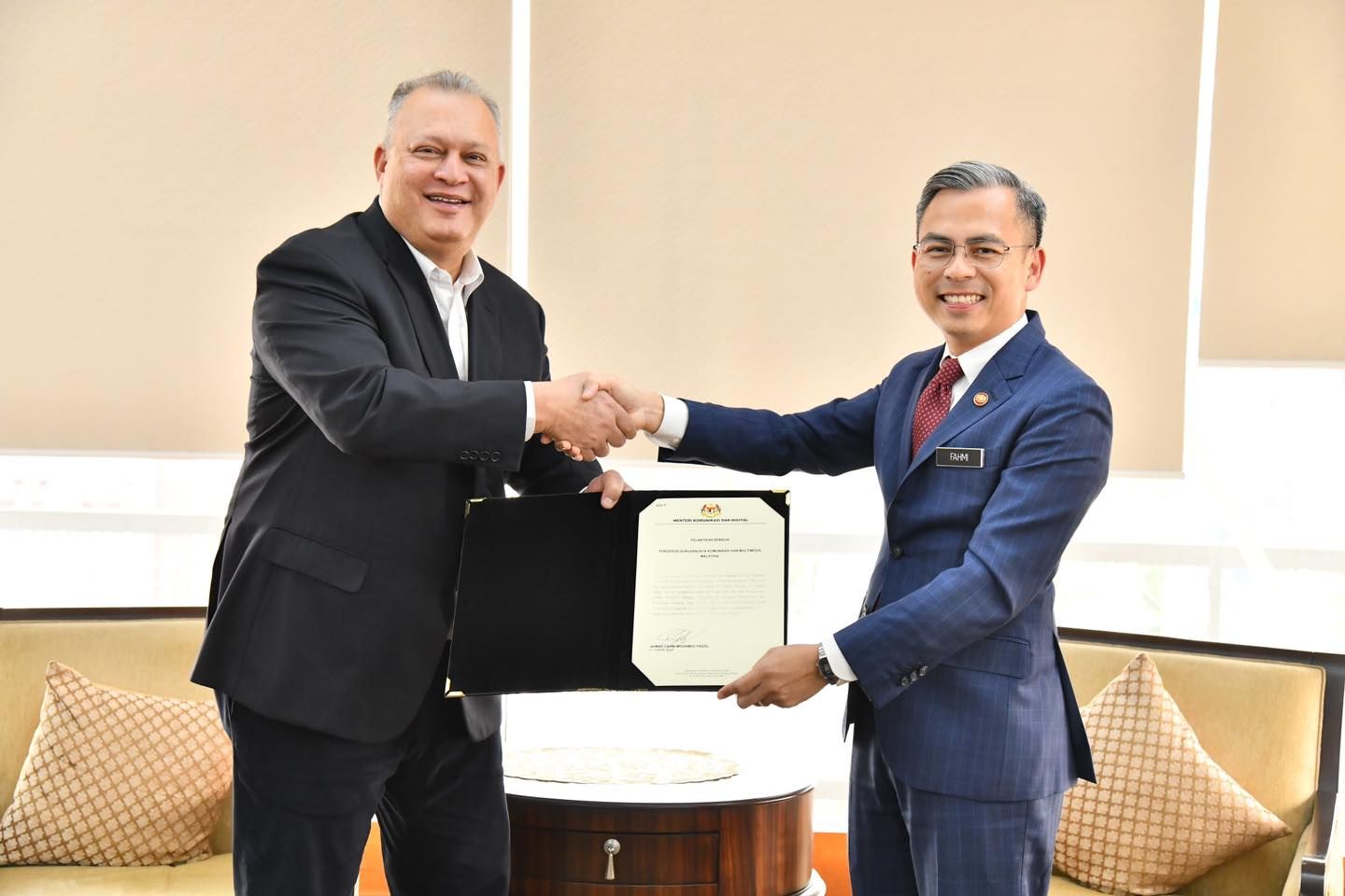 莫哈末沙林受委通讯委会主席