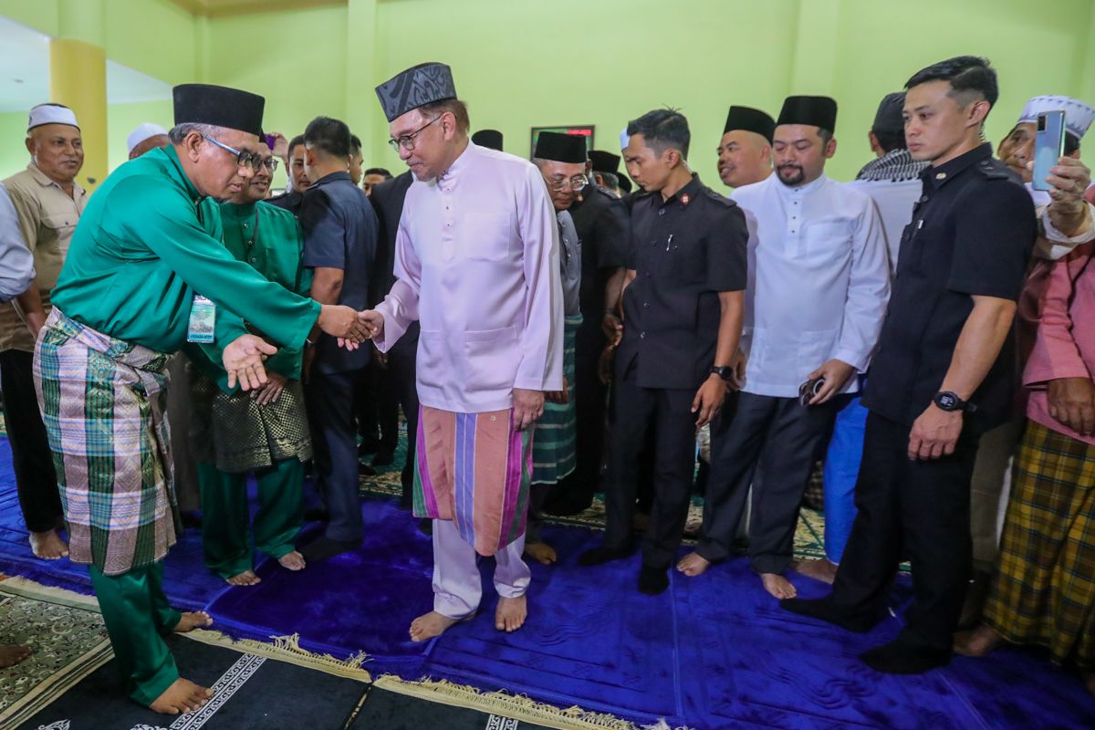 Masjid Taman Putra Perdana pertama kali dikunjungi perdana menteri