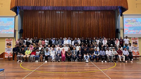 Kumpulan Mangga Shushu Thai juara program cabaran usahawan perniagaan Unisel