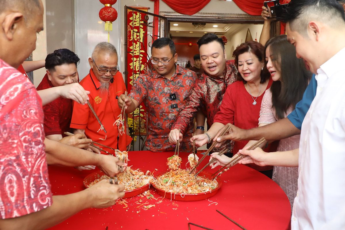 佳节增进情谊好时机  雪大臣吁各族维持团结