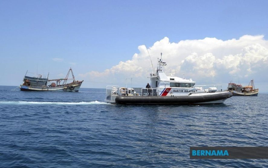 本地渔船遭拦截搜出冰毒   舵手等3船员当场被捕