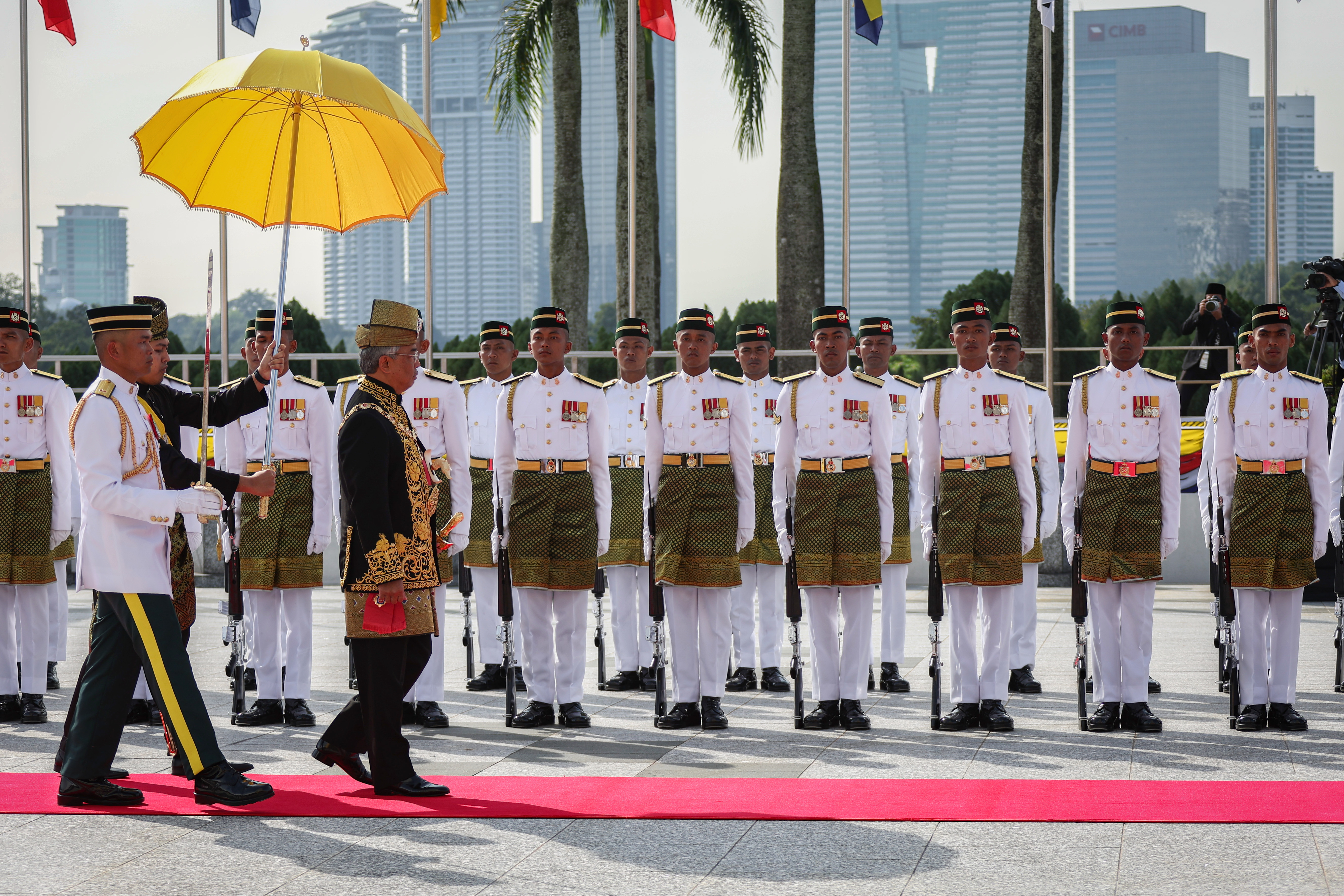 Agong sukacita usaha kerajaan bendung isu ketirisan awam, depani cabaran ekonomi global