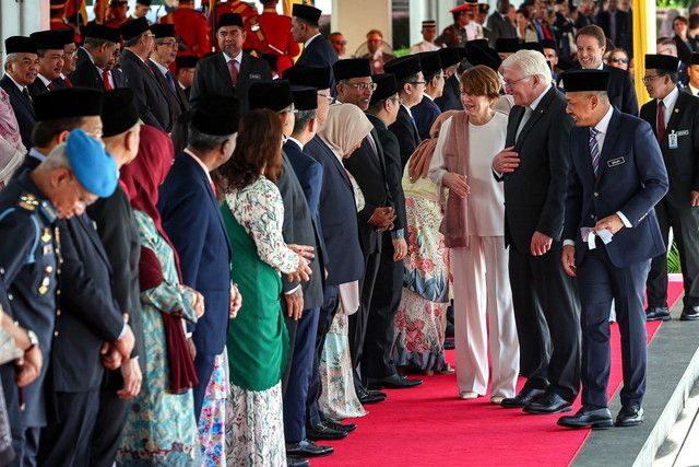 元首率正副首相 恭迎德国总统官访大马