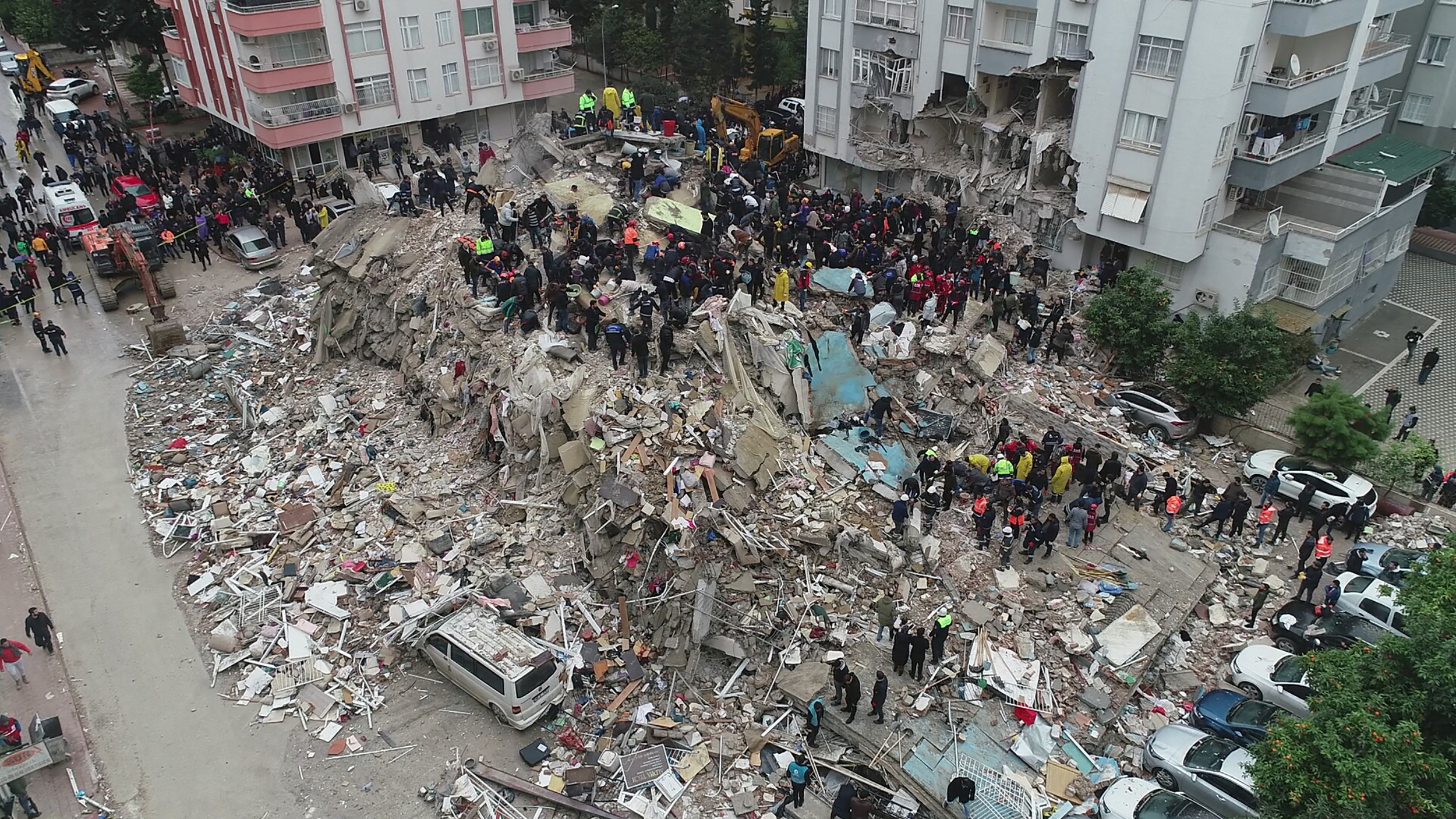 PM Anwar conveys condolences following deadly earthquake in Turkiye