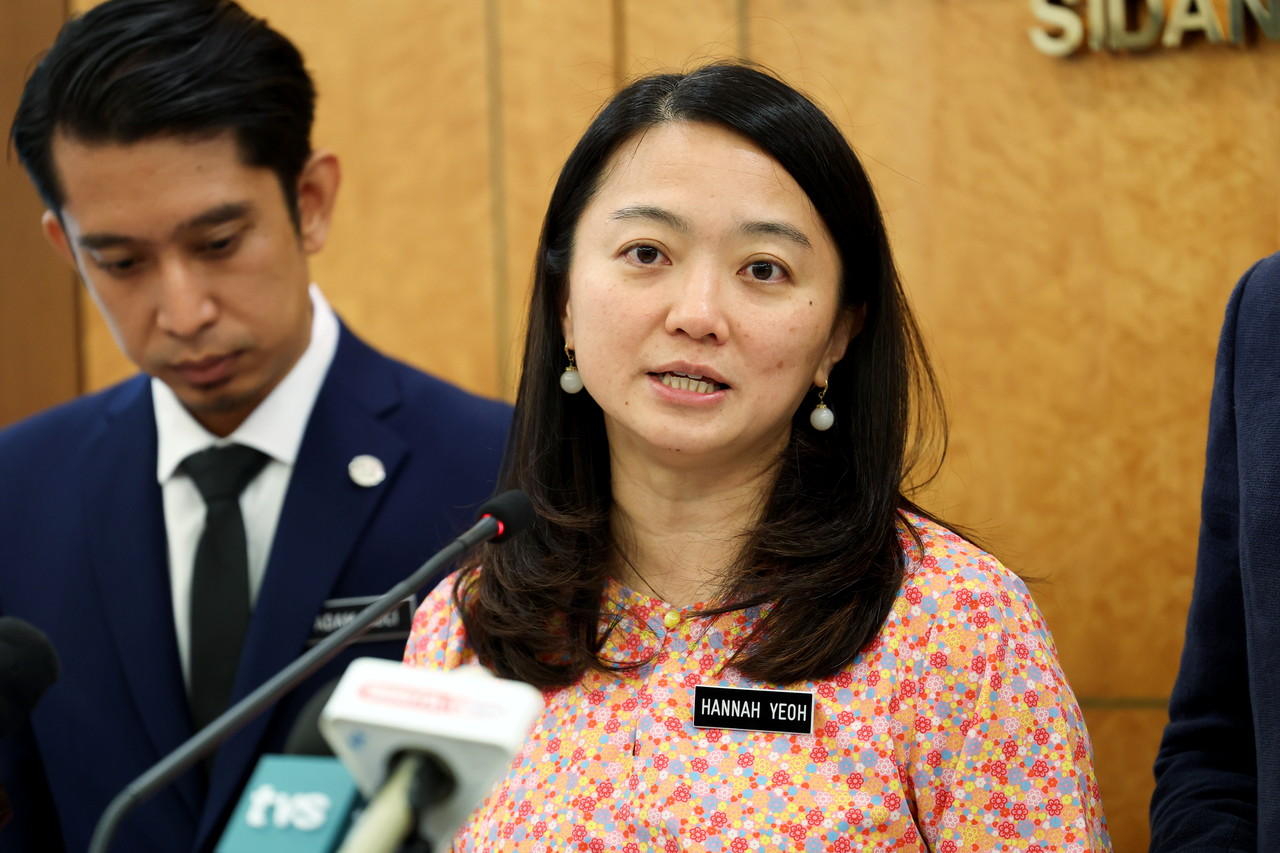 杨巧双：青年年龄上限维持30岁