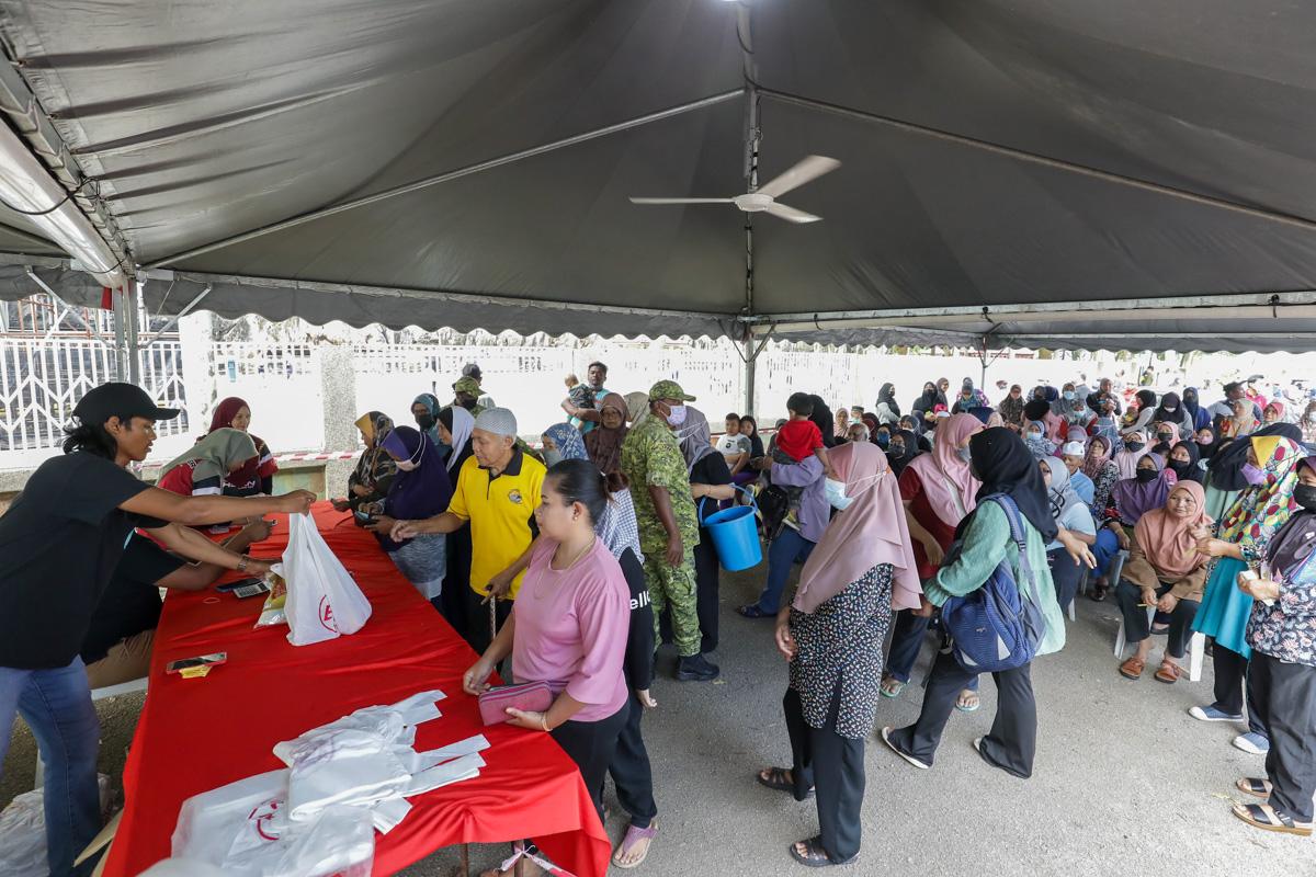 Jualan murah bantu berjimat, penduduk saran diadakan lebih kerap, berterusan