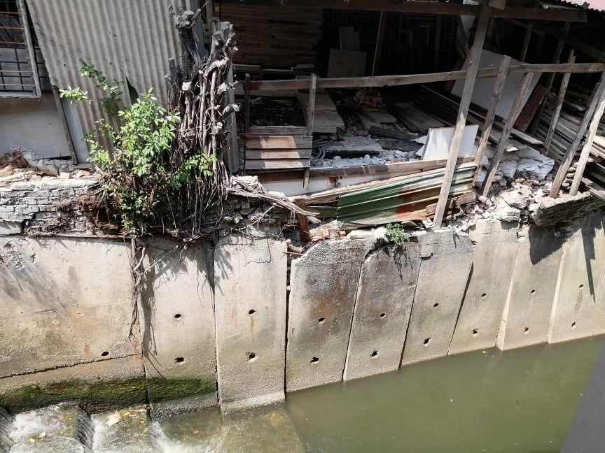 欧阳捍华促业主配合拆除违建地方 方便承包商进入支流施工