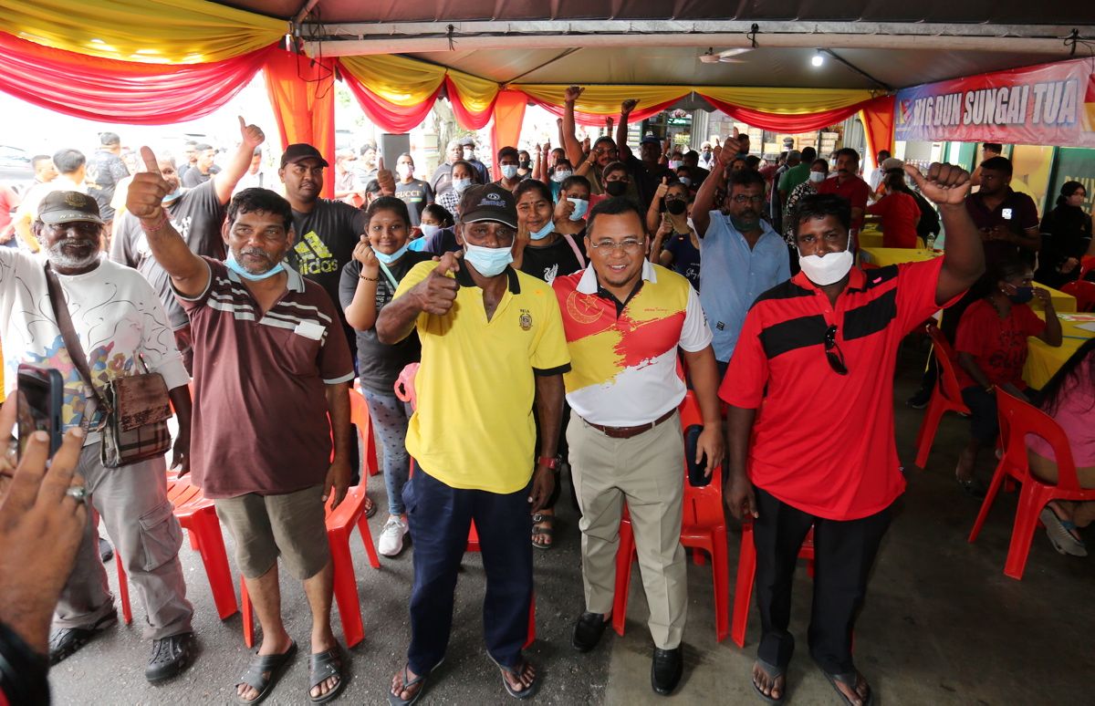 மந்திரி புசாராக மீண்டும் அமிருடின்  ஷாரி வேண்டும்  இந்திய தலைவர்கள் அறைக்கூவல்