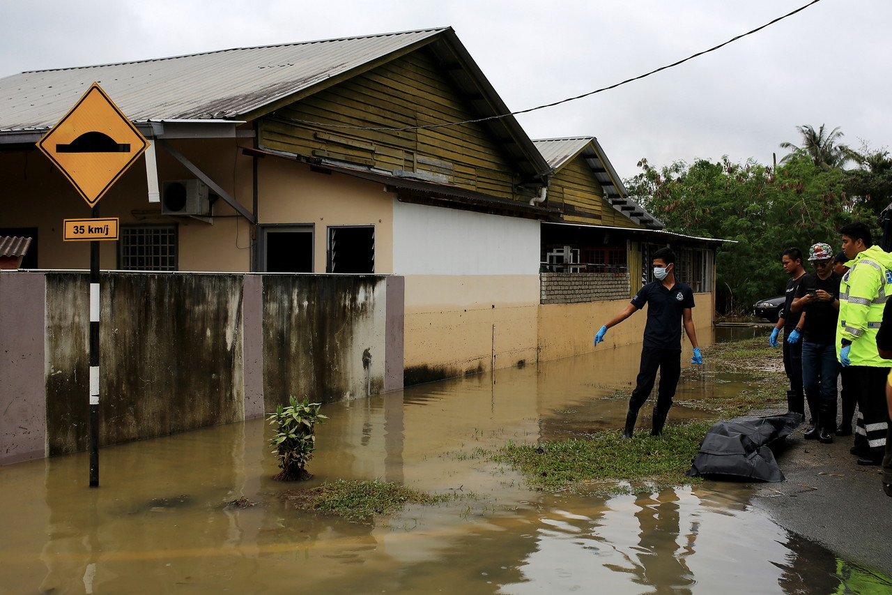 Banjir Johor: Mayat wanita warga emas ditemukan tepi longkang