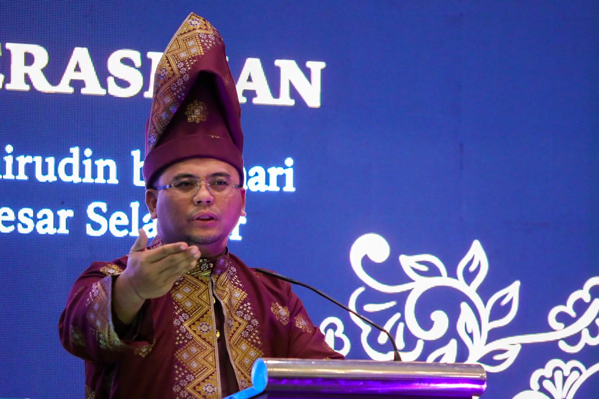 Penjawat awam perlu sesuai perubahan komunikasi babit media sosial