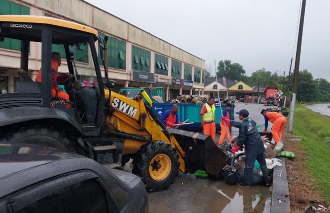 柔大水灾至今 收16万公斤垃圾